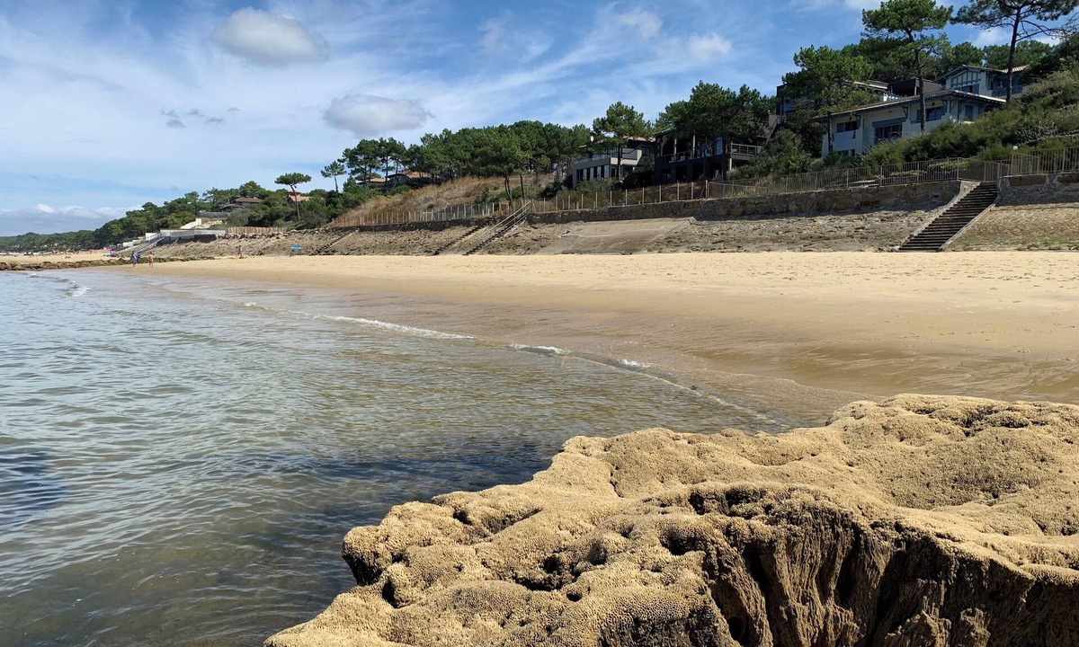 Pyla-sur-Mer Villa | Magnificent villa on 1st line, direct beach access, close to shops