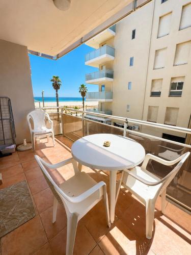 La Jetee Apartment | Magnifique appartement vue mer avec terrasse Canet Plage