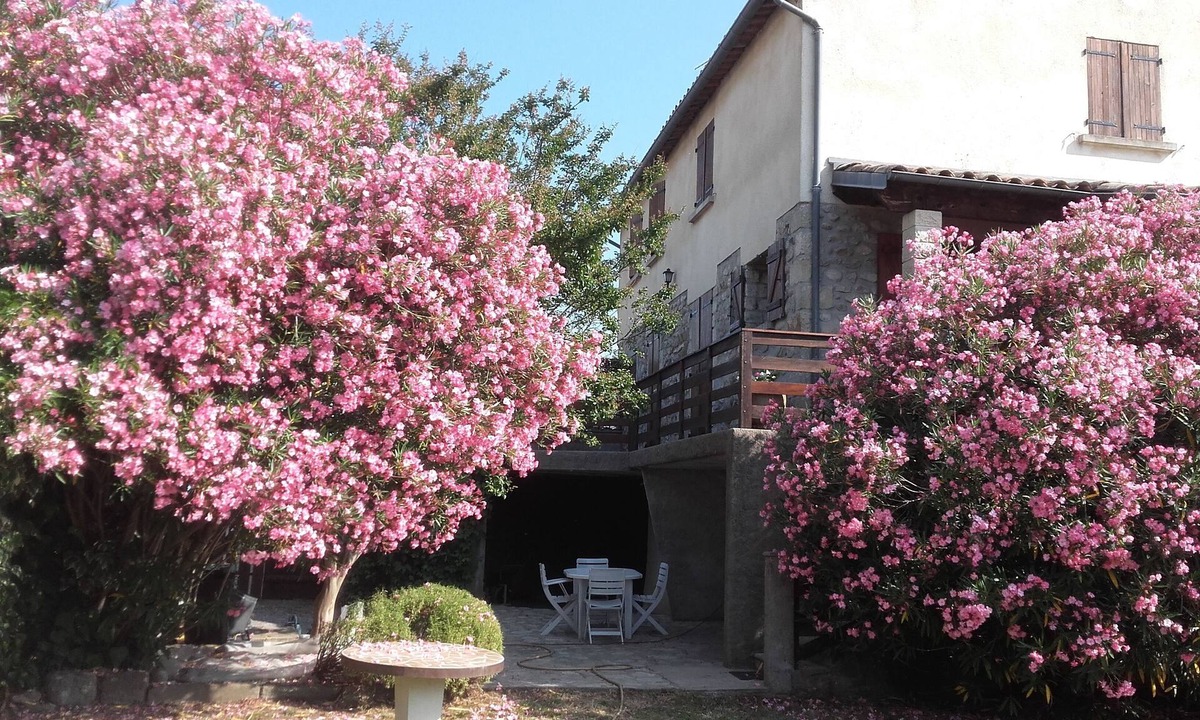 Aubenas House | Maison Avec Piscine Aubenas