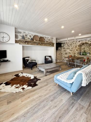 Thiezac House | Maison Chez Madeleine 4 pers, Entre le Lioran et Vic-sur-Cère