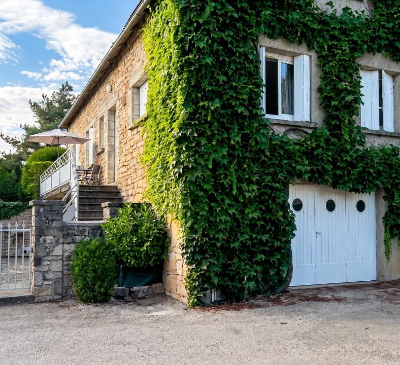 Bozouls House | Maison confortable près de Bozouls avec jardin