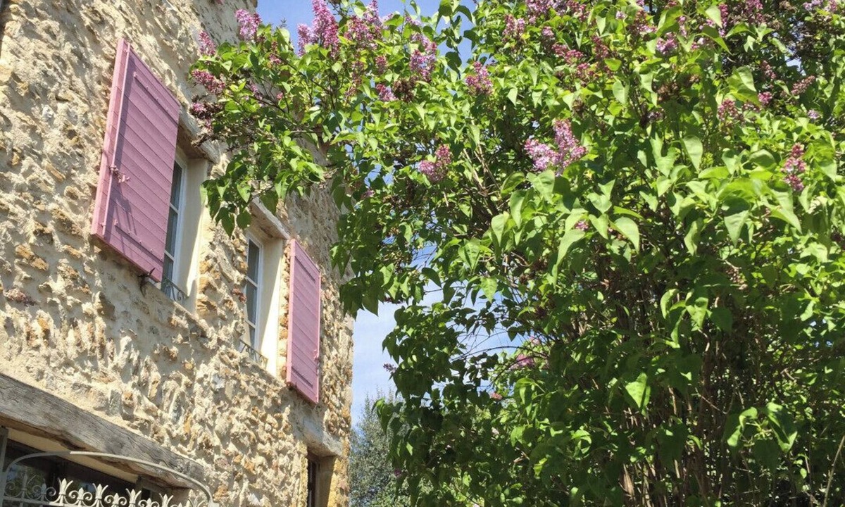 Mirabel-aux-Baronnies House | Maison du Four: Attractive French village house with balcony & Baker around the corner