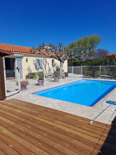 Claira House | Maison de vacances avec 4 chambres-Piscine-Clim-WiFi
