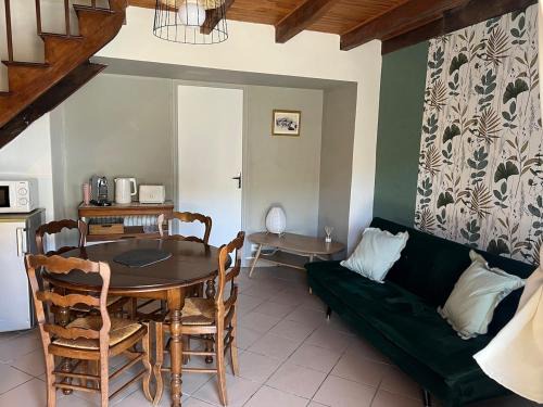 La Salvetat-sur-Agout House | Maison de village en pierre