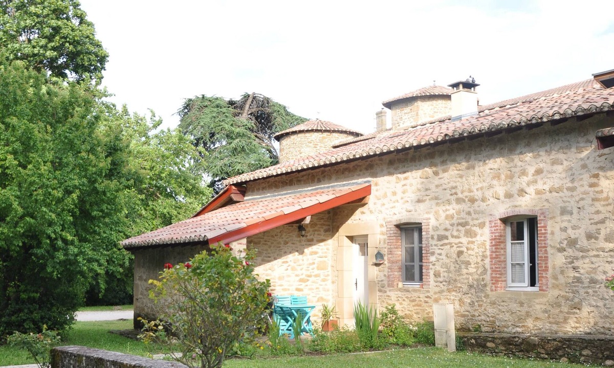 Chavannes House | Maison en Pierre Dans Co-propriété Avec Piscine
