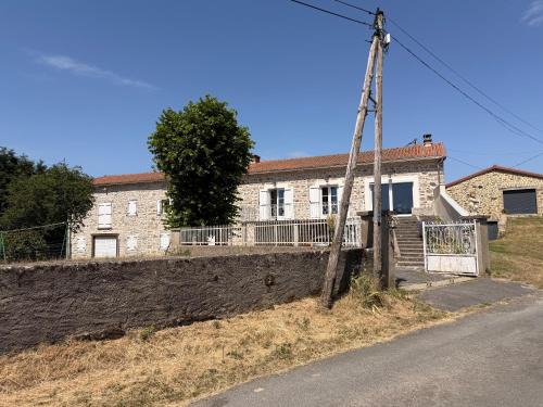 Cronce House | Maison spacieuse tranquille et calme PMR possible