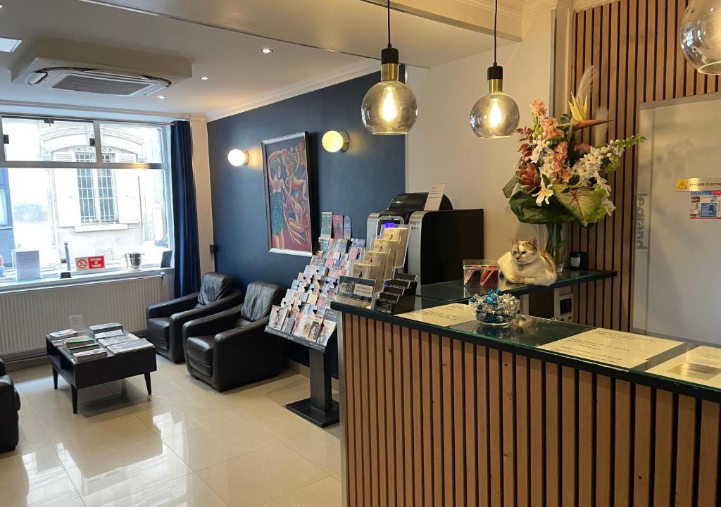 Quartier de la Folie-Mericourt Hotel | Mary's Hotel République