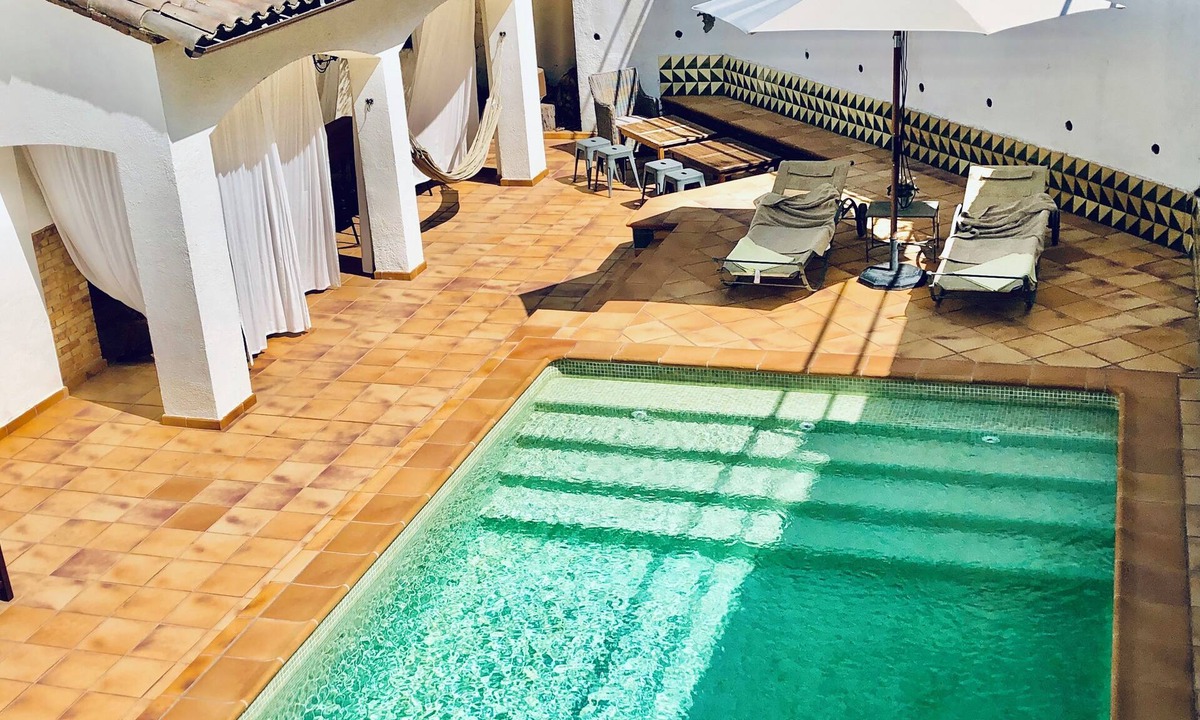 Sant Cugat del Valles Apartment | "Mas Blanc": to visit Barcelona in a different way. Your mediterranean refuge with garden and swimming-pool near city centre and the best beaches.