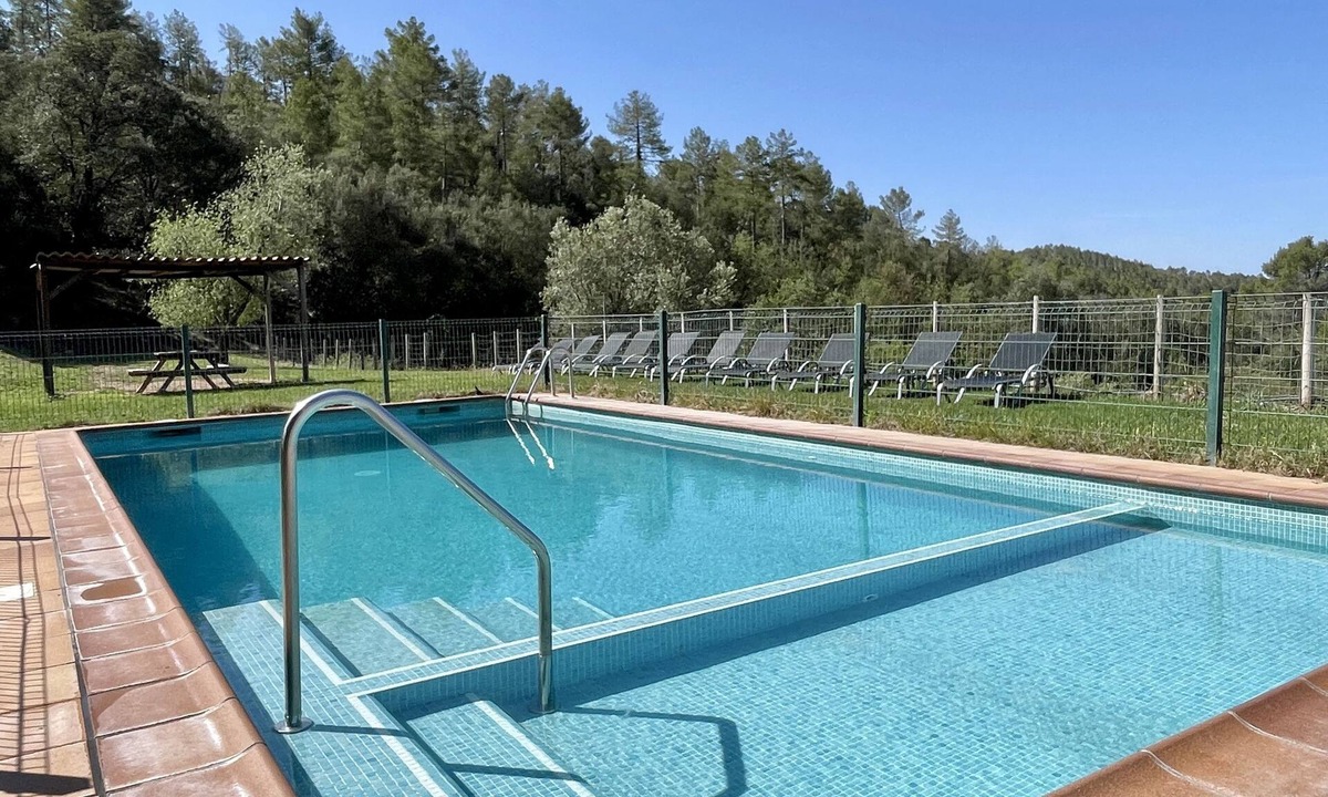Santa Maria d'Olo House | Masia Torrités - 9 bedroom 1000 m2 holiday home with private pool