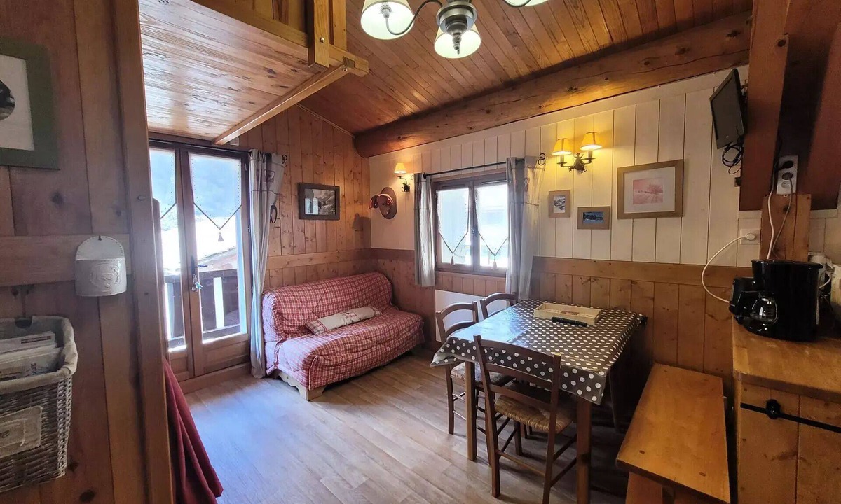 Bonneval-sur-Arc Apartment | Mezzanine Studio - Sleeps 4