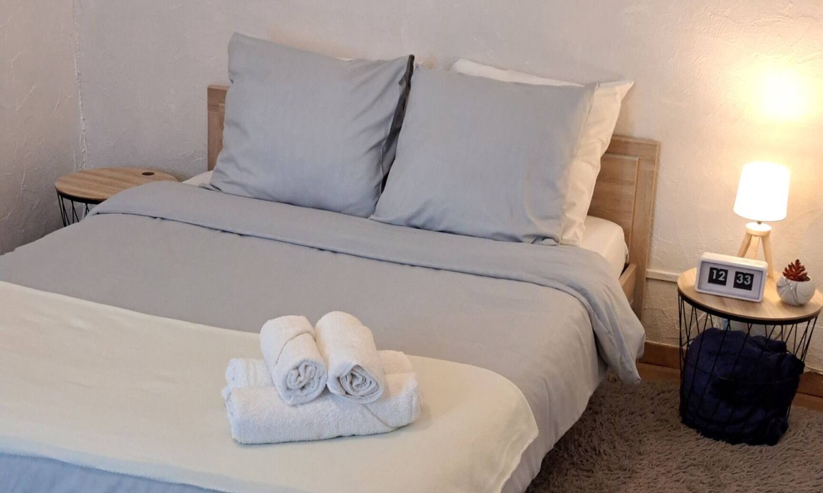 Millau Apartment | Millau cosy, 4 persons Wi-Fi & pets welcome 🐾