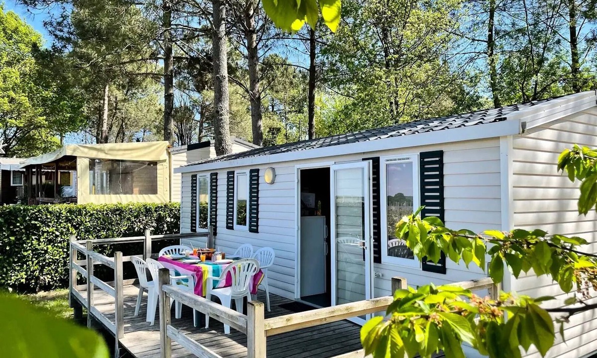 Petit-Palais-et-Cornemps House | Mobil home Confort PMR - 2 bedrooms - (32m²) 6 people