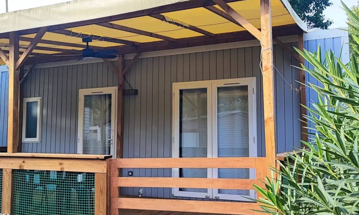 Saint-Cyprien House | Mobile home 2 bedrooms, tv, air conditioning, covered terrace 4 persons