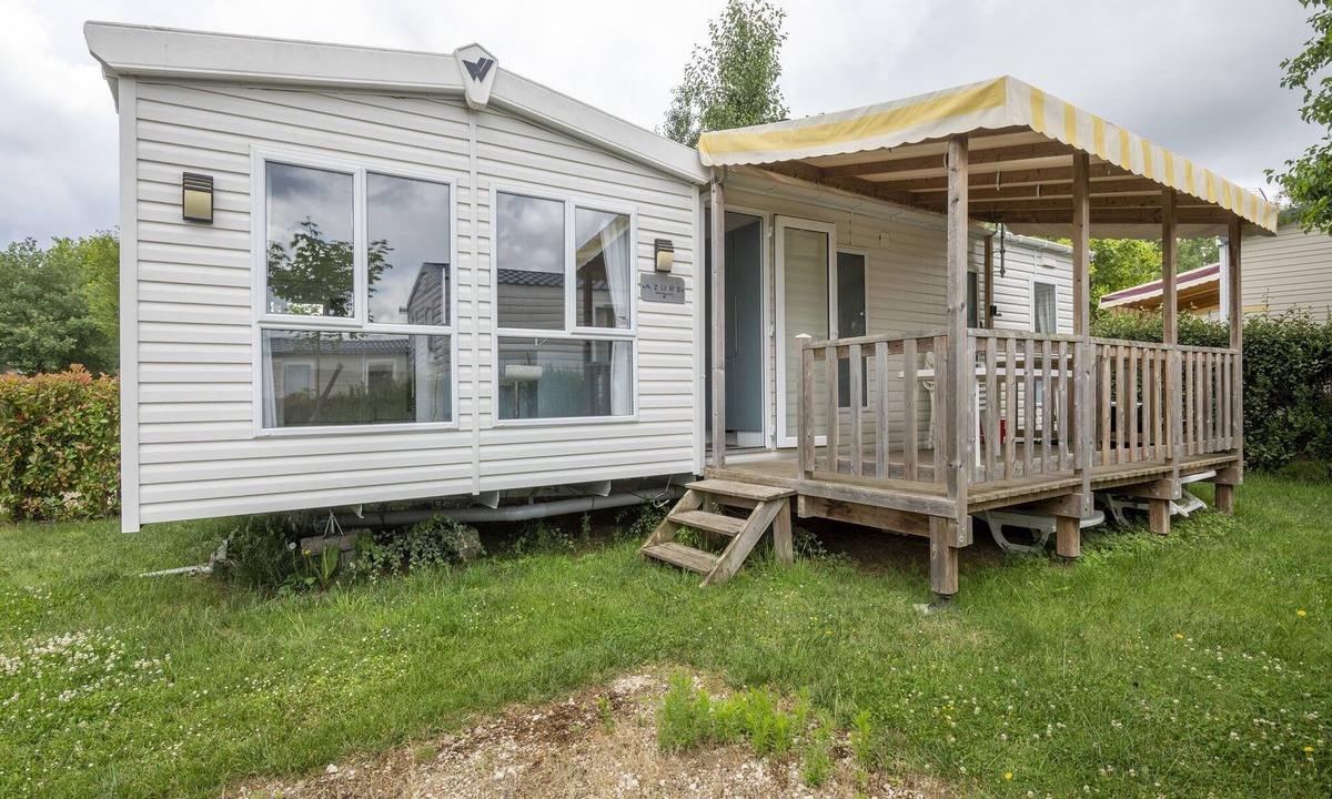 Onzain House | Mobile Home in Veuzain-sur-Loire with Garden