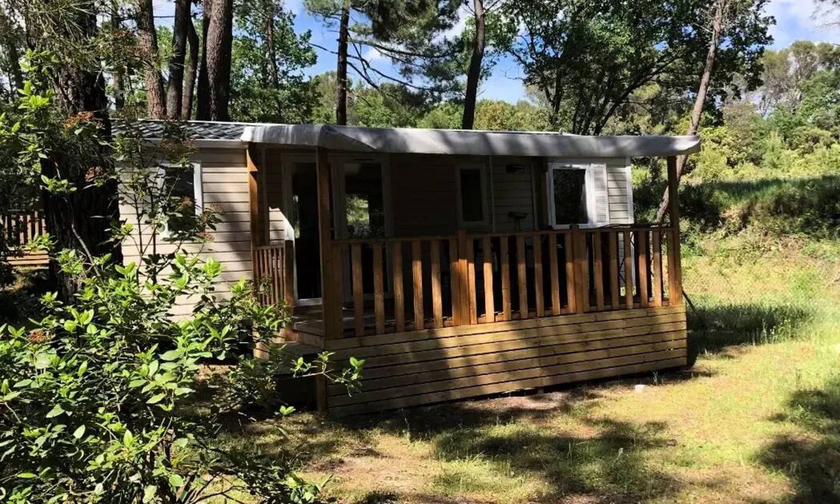 Bollene House | Mobilhome COQUELICOT Air-conditioned -3 bedrooms + TV (2 adults+4 children) 2 to 6 persons - 2 pers. included in price
