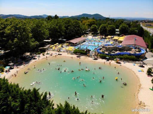 Chateauneuf-de-Galaure Other | Mobilhome 5 personnes camping 4 étoiles