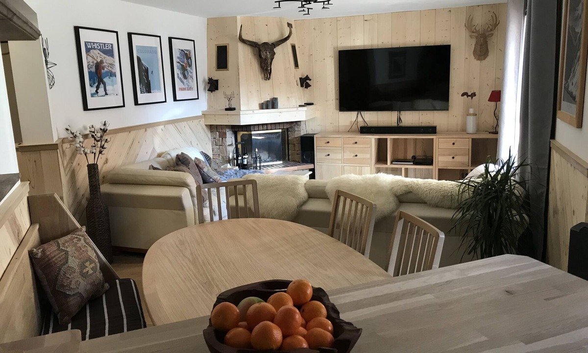 Le Cret Apartment | Modern 3 bedroom apartment, fireplace - Val d'Isere