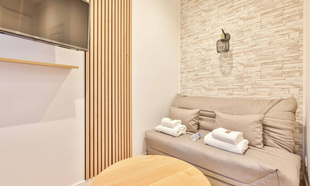 Quartier du Faubourg-Montmartre Apartment | Modern deluxe studio in the heart of Paris