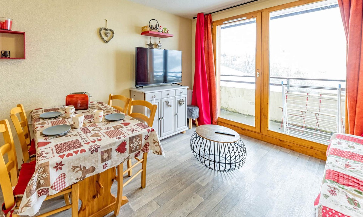Montgellafrey Apartment | Modern 2-bedroom apartment at the foot of the slopes