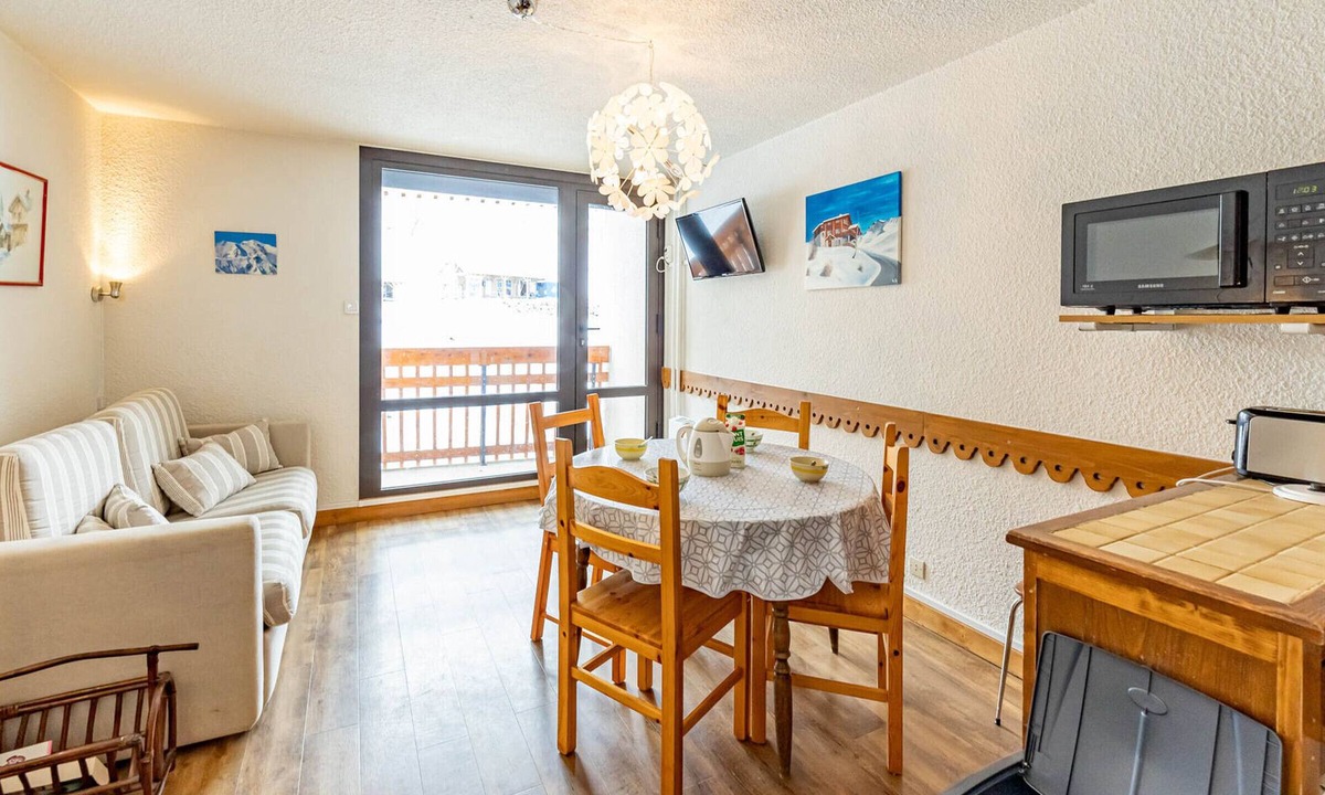 Saint-Francois-Longchamp Apartment | Modern studio for 4, 30m from slopes and shops
