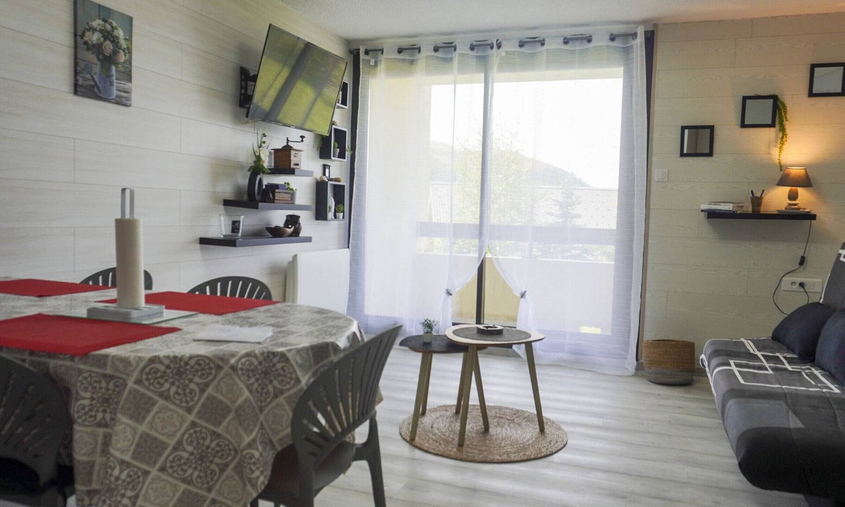 Montgellafrey Apartment | Modern 28m² studio for 4 near ski lift in Saint-François-Longchamp