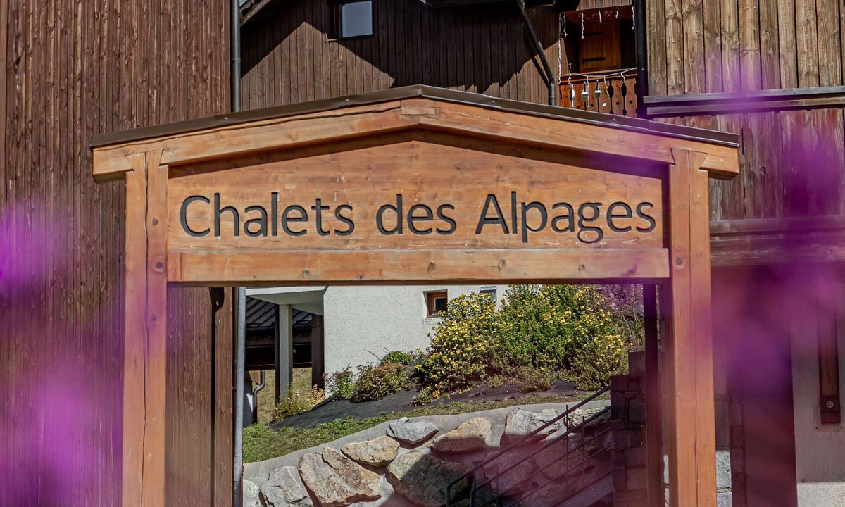 Plagne Soleil Ski Chalet | Modern mountain chalet - 9 guests