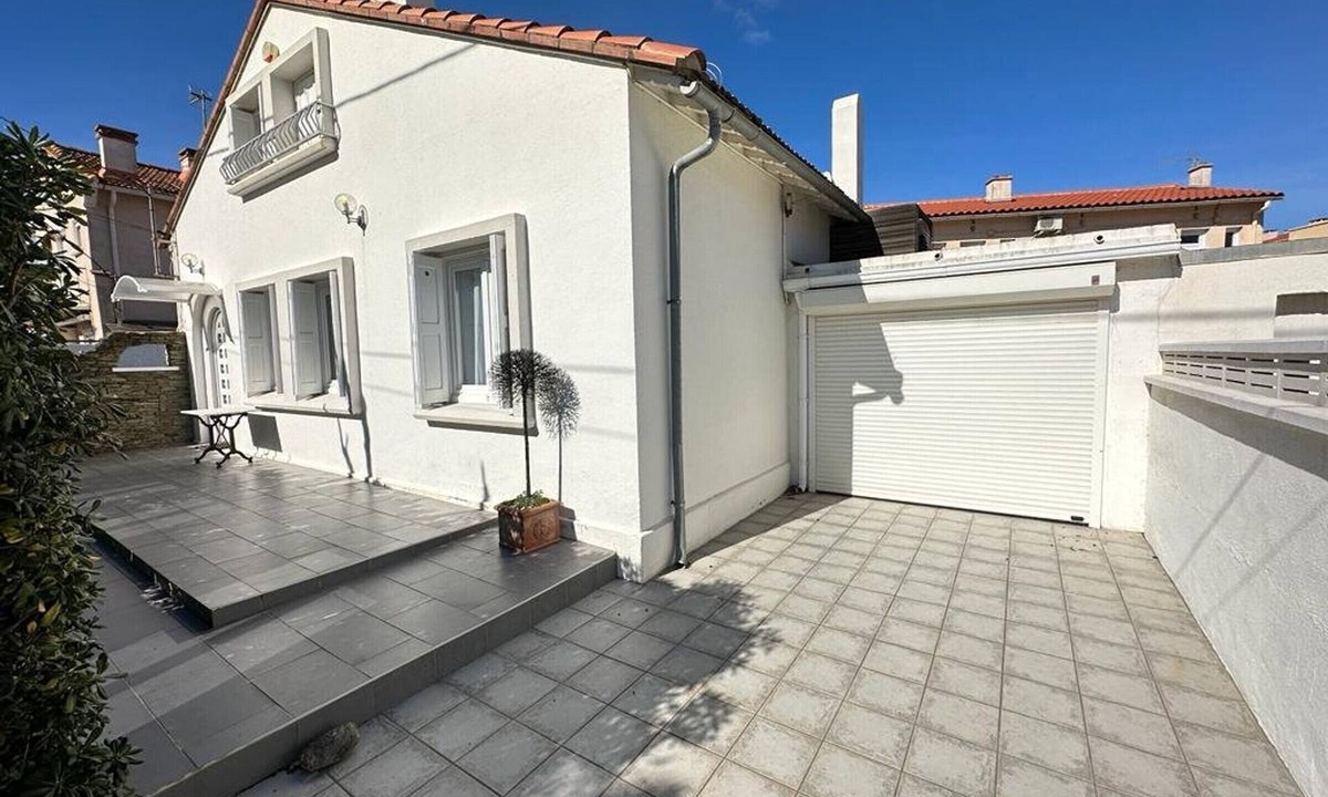 Le Grand Large House | Modern villa with air conditioning and Wi-Fi, near beach for 6 people