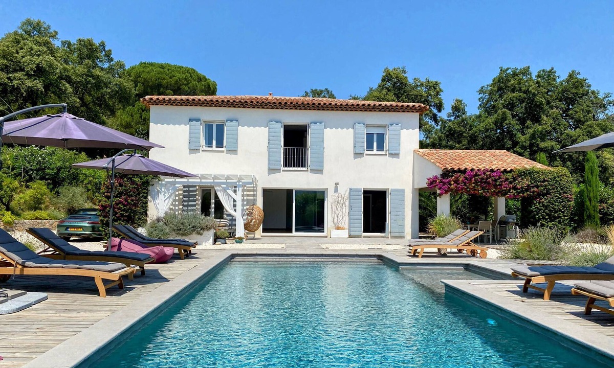 Preconil Villa | Moderne Villla Oliandre met Groot Zwembad in Le Plan de la Tour