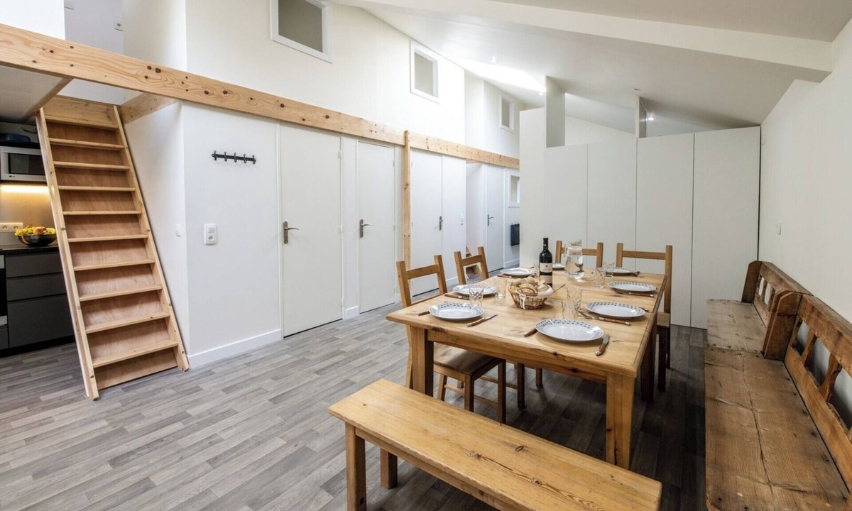Allevard Apartment | Mont Blanc 7 rooms air-conditioned renovated free parking