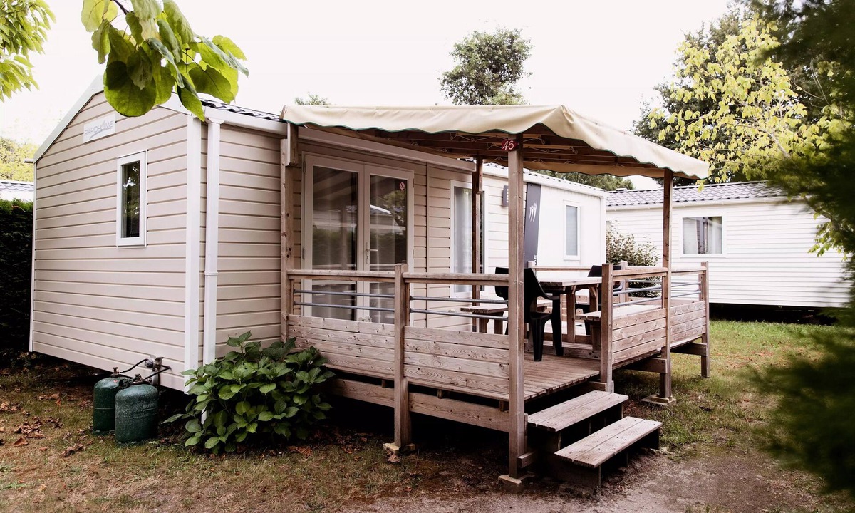 Saint-Laurent-de-Medoc House | MOULIS Mobile Home: 2 bedrooms, sleeps 4