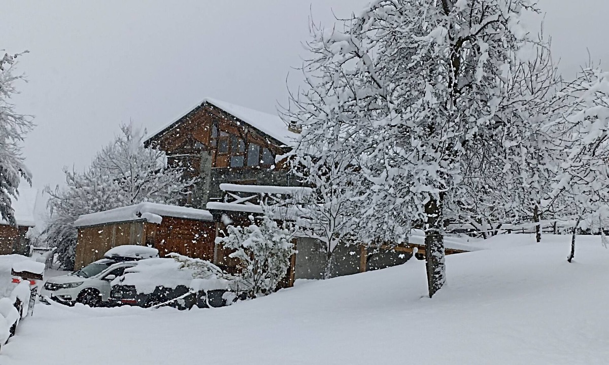 Landry Ski Chalet | Nature Ski Lodge Sterwen 16pers Sauna Weekends Skibus Arc 1600