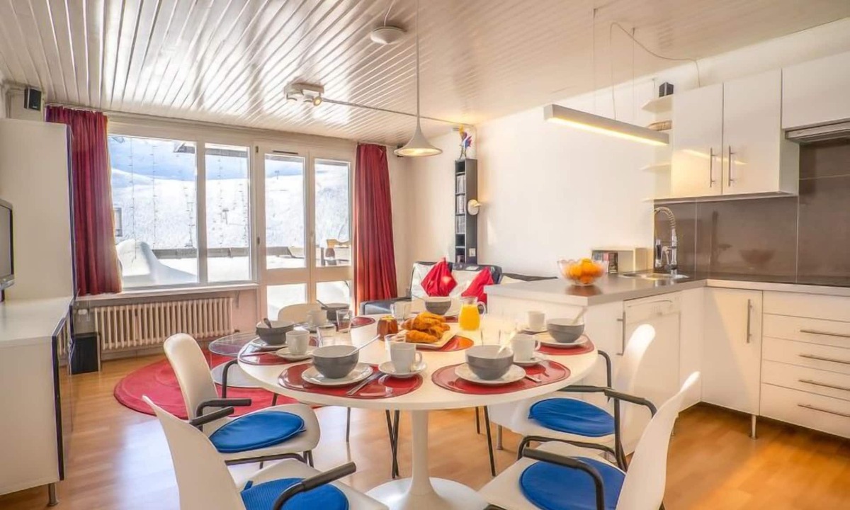Val Claret Apartment | Neige d'or (Val Claret) by Interhome