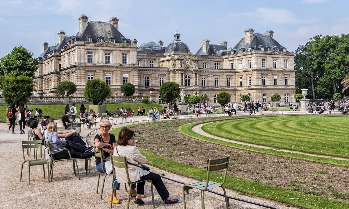 Val-de-Grace Apartment | NESTLED JUST STEPS AWAY FROM THE ICONIC LUXEMBOURG GARDENS -RUE DU VAL DE GRÂCE