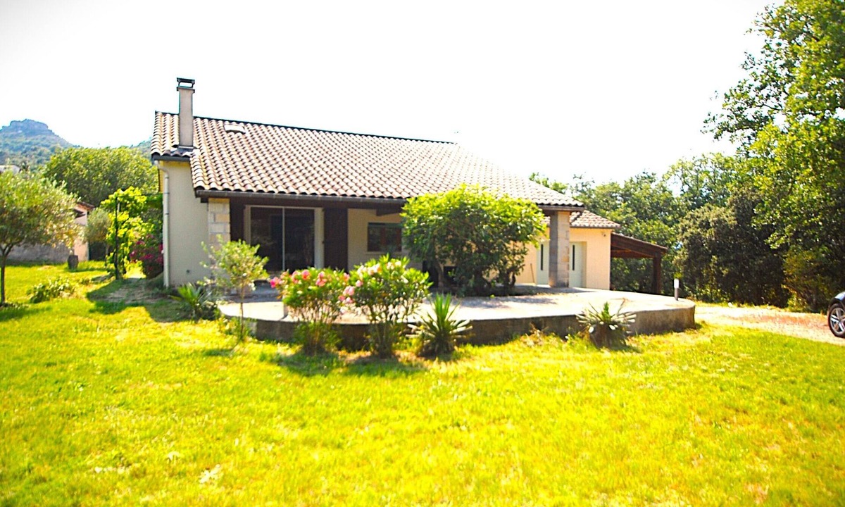 Sampzon House | NEW 2026: House 3*Nature Calm Space view on the Rock center of SAMPZON