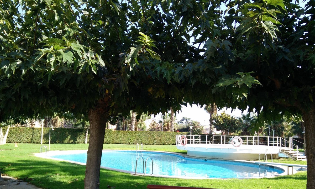Vilassar de Mar Apartment | Nice and spacious apartment on the beach with pool