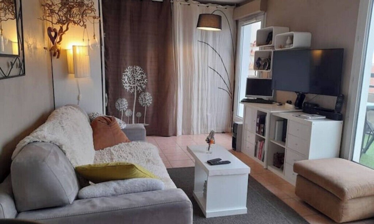 Ferrandiere - Maisons Neuves Apartment | Nice apartment comfort good location