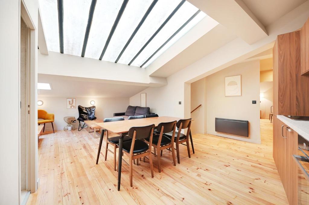 Butte-aux-Cailles Apartment | NoChichi Collections - Residence Place d'Italie