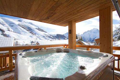 Mont-de-Lans Ski Chalet | Odalys Chalet L'Ours Polaire
