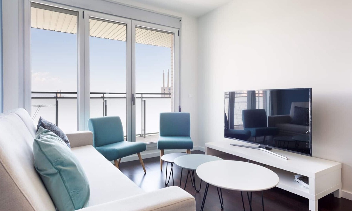 Sant Adria de Besos Apartment | Olala harbor forum 2. 1