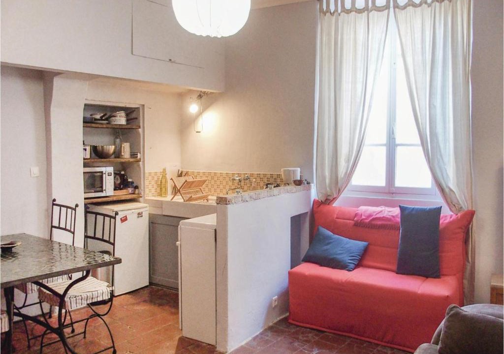 Barjac Apartment | One-Bedroom Apartment in Barjac