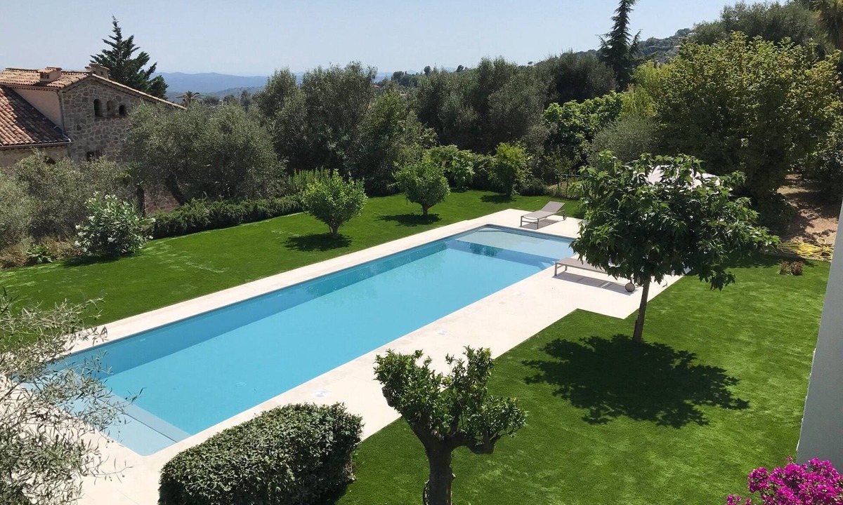 Tourrettes-sur-Loup Villa | Panoramic Sea View. Take a walk to the medieval village.