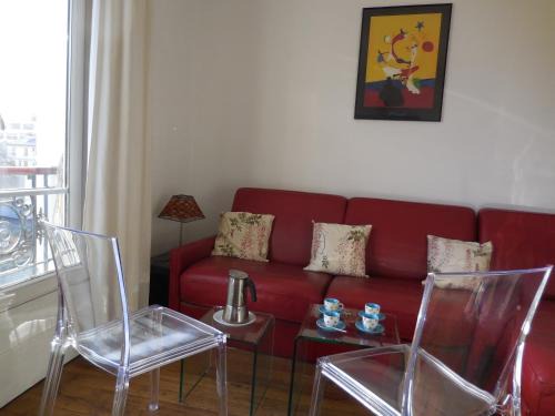 Hopital Saint-Louis Apartment | Paris, au bord du Canal Saint Martin