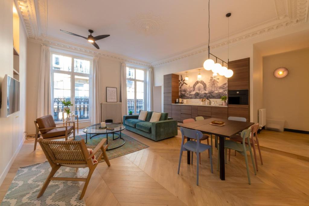 Quartier de la Porte-Saint-Denis Apartment | Paris Opéra Lafayette