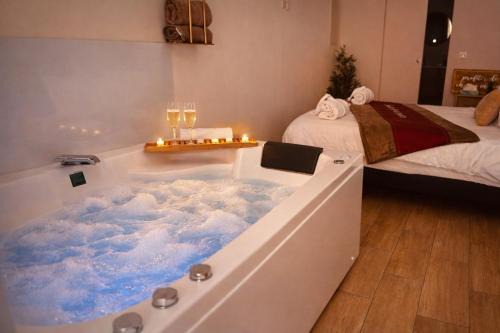 Menton Apartment | Perle Dazur Jacuzzi Suite Parking Prive 5min Mer