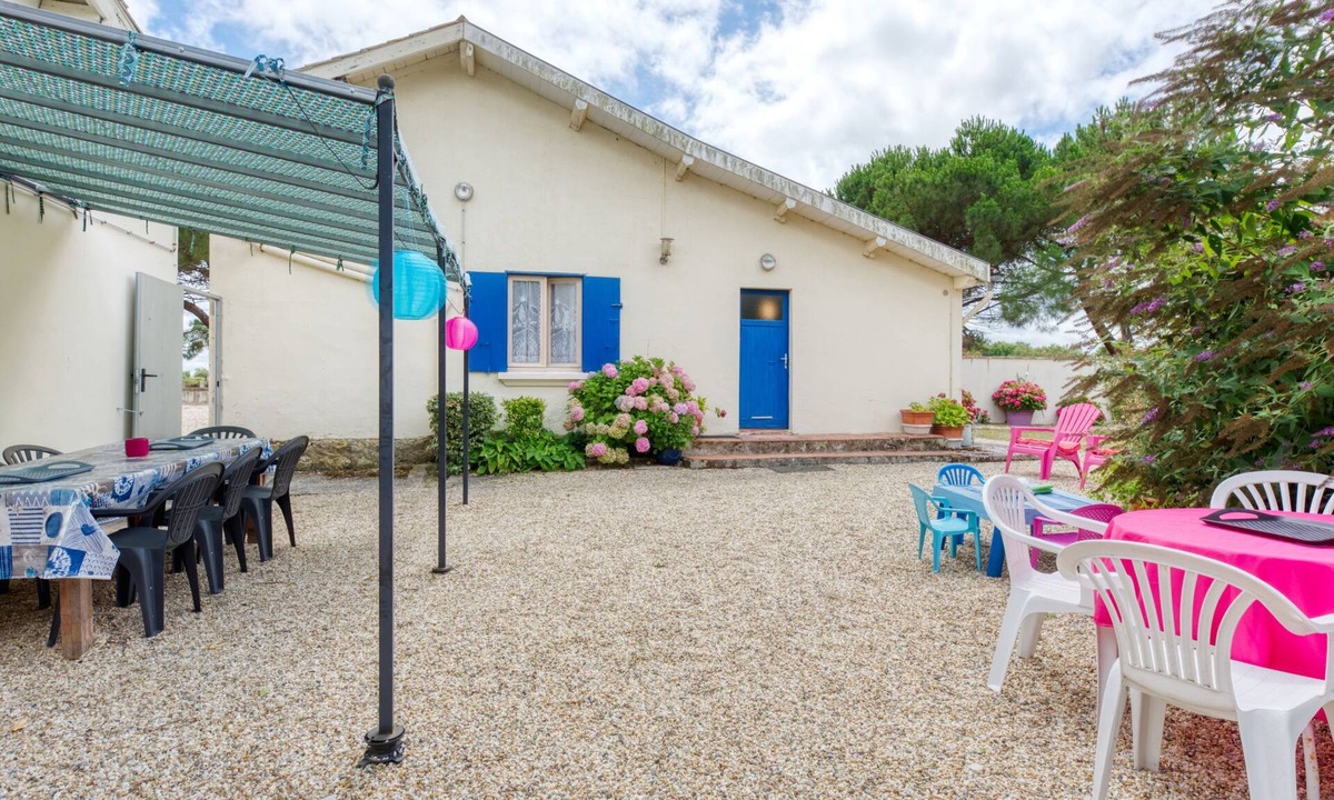 Jau-Dignac-et-Loirac House | Pontac-Gadet 2 by Interhome