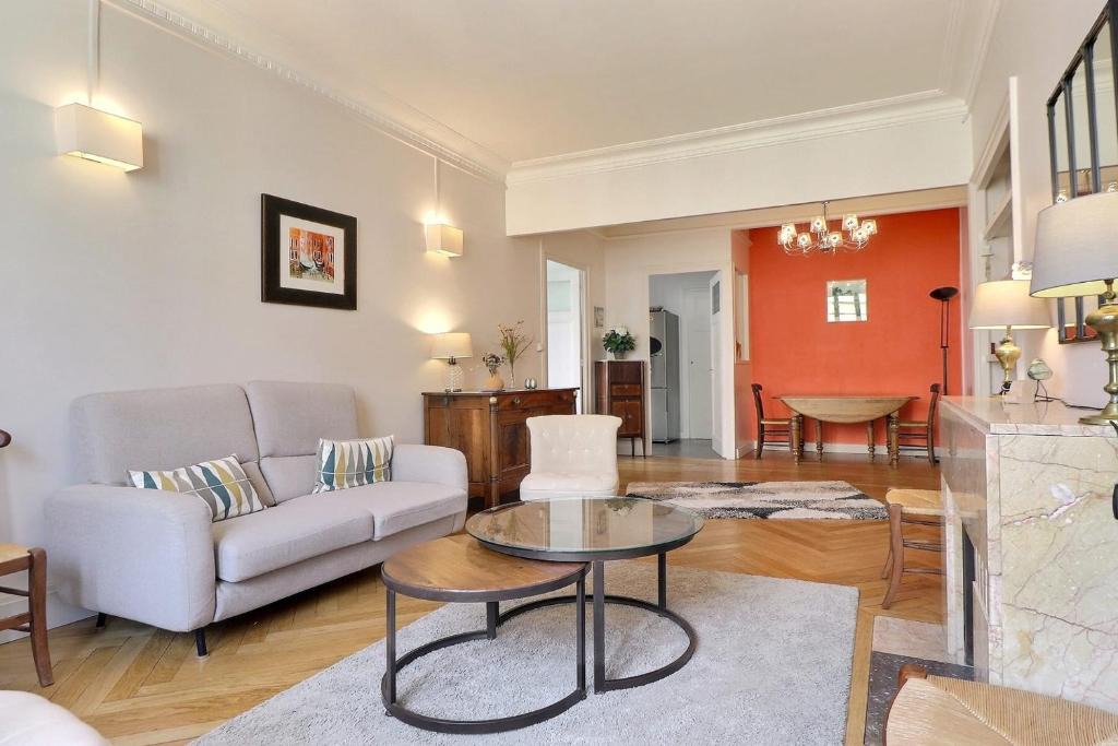 Marechal Lyautey - Vitton Apartment | Premium Two-Bedroom Apartment with Balcony and Secure Parking Lyon 6th