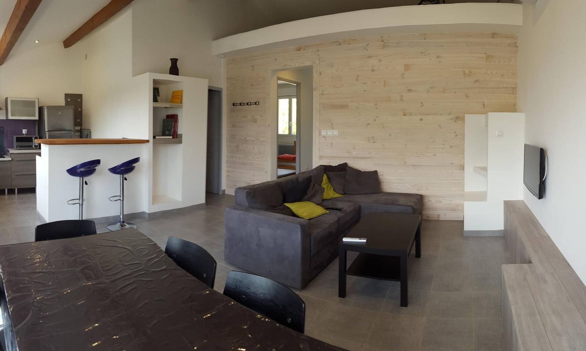 Sampzon Cottage | pretty cottage 5 people 5 minutes from the Gorges de l'Ardèche with garden in a quiet area.