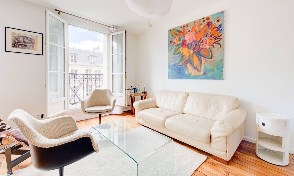 5th Arrondissement Apartment | Quartier Latin 4p au pied du Métro