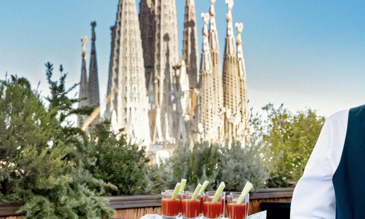 el Camp d'en Grassot i Gracia Nova Hotel | Radisson Blu 1882 Hotel, Barcelona Sagrada Familia
