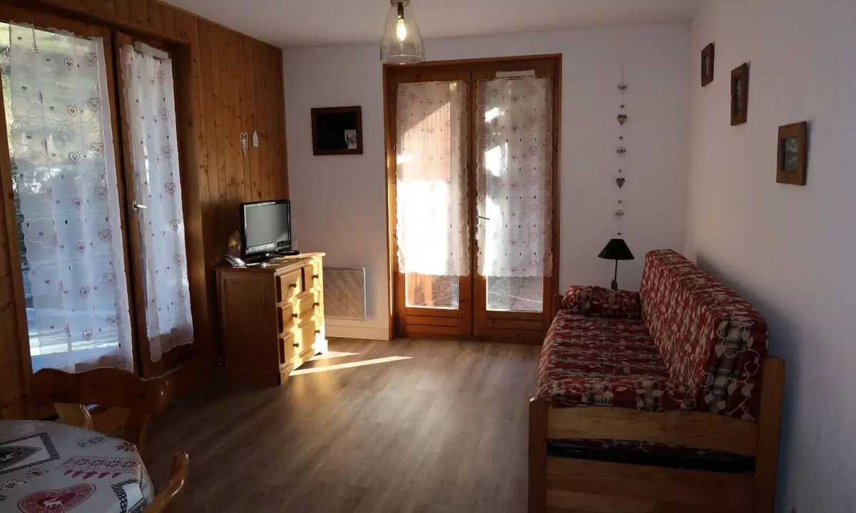 Valloire Apartment | Regain Chalet - 3 rooms 8 people exposed South-East